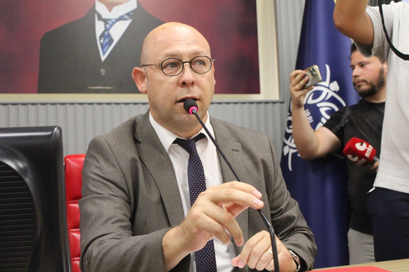 Aydın Büyükşehir Belediye Meclisi'nde gergin anlar! Arbede yaşandı polis müdahale etti - Resim: 4