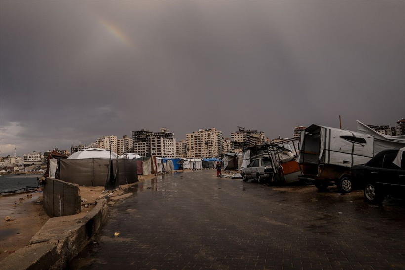 Gazzelilerin çadırları sular altında kaldı - Resim: 42