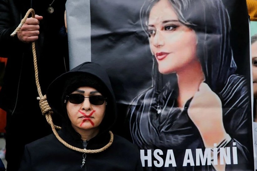 Protestolara katıldı hayatı karardı! İranlı futbolcu Amir Nasr-Azadani idam edilecek - Resim: 1