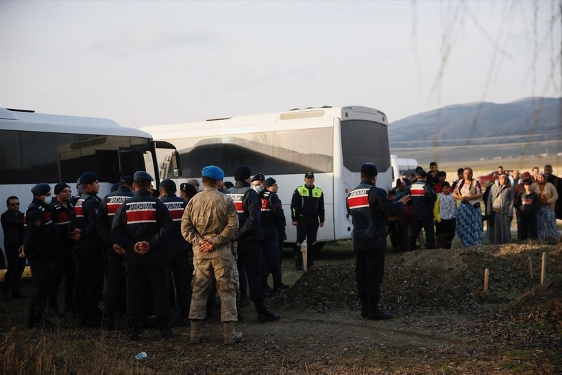Eskişehir'de 6 yaşındaki kızın ölümüyle ilgili gözaltına alınan hala adliyeye sevk edildi - Resim: 7
