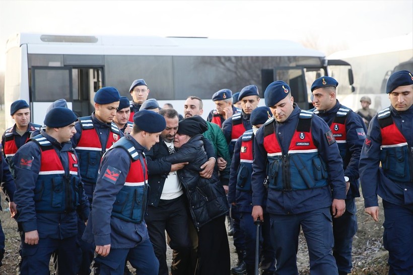 Eskişehir'de 6 yaşındaki kızın ölümüyle ilgili gözaltına alınan hala adliyeye sevk edildi - Resim: 9