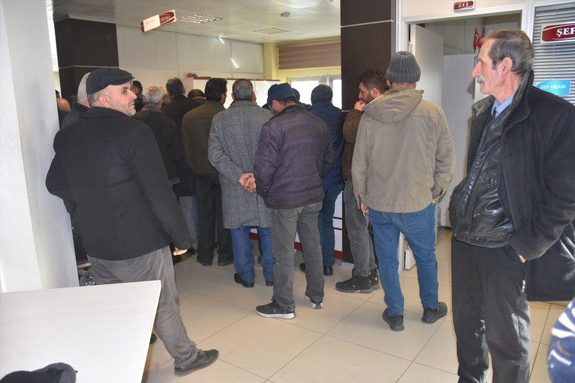 Prim günü, çalışma yılı, borçlanma... İşte EYT’de tüm merak edilenler - Resim: 9