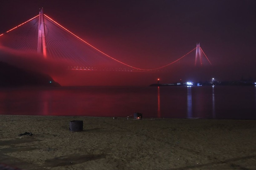 İstanbul'da sis etkisini sürdürüyor: Hava ve deniz seferleri iptal - Resim: 3