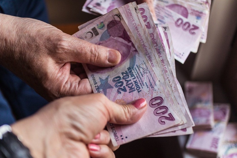 Memur ve emekli sevinçten havaya uçacak! Memur ve emekli zammı yüzde 30 ile sil baştan oldu: İşte 2023 memur ve emekli maaşları - Resim: 2