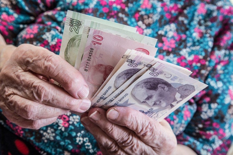 Memur ve emekli sevinçten havaya uçacak! Memur ve emekli zammı yüzde 30 ile sil baştan oldu: İşte 2023 memur ve emekli maaşları - Resim: 6