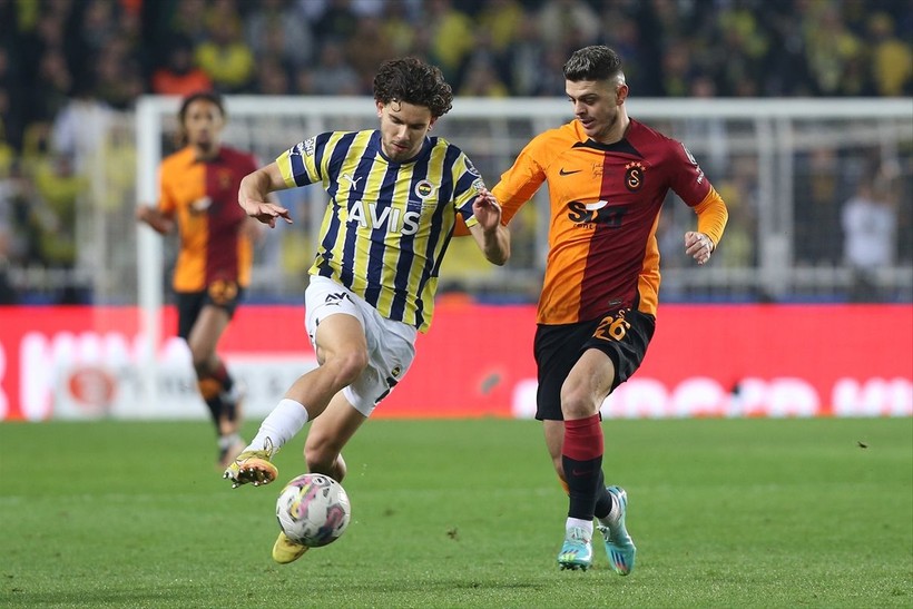 Galatasaray, Fenerbahçe'yi Kadıköy'de 3-0 yendi! İşte derbi maçtan özel kareler - Resim: 23