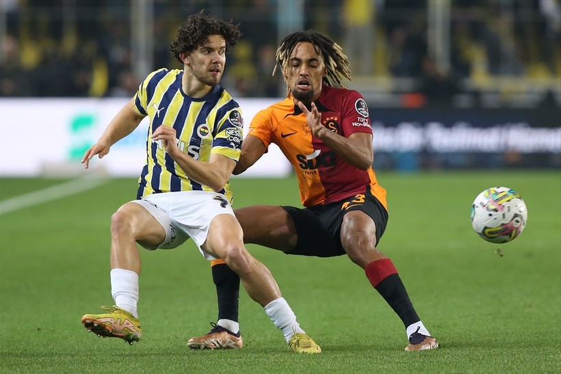 Galatasaray, Fenerbahçe'yi Kadıköy'de 3-0 yendi! İşte derbi maçtan özel kareler - Resim: 24