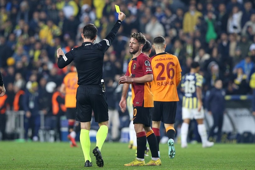 Galatasaray, Fenerbahçe'yi Kadıköy'de 3-0 yendi! İşte derbi maçtan özel kareler - Resim: 28