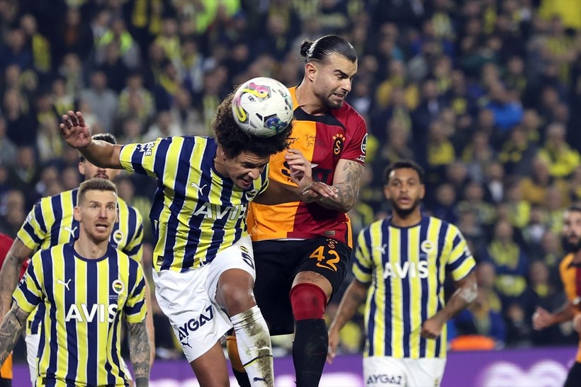 Galatasaray, Fenerbahçe'yi Kadıköy'de 3-0 yendi! İşte derbi maçtan özel kareler - Resim: 43