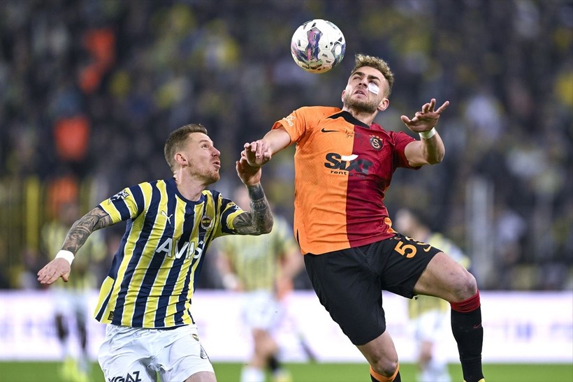 Galatasaray, Fenerbahçe'yi Kadıköy'de 3-0 yendi! İşte derbi maçtan özel kareler - Resim: 44