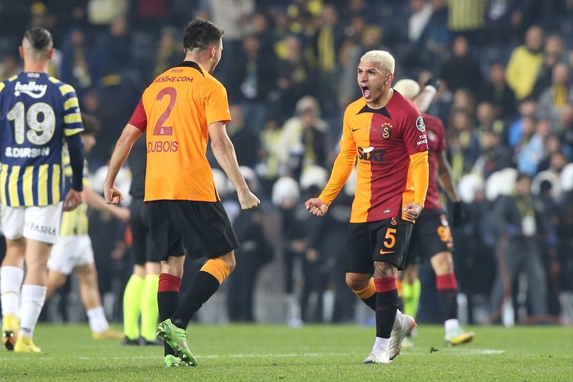 Fenerbahçe - Galatasaray derbisini spor yazarları yorumladı! Mağlubiyet Jorge Jesus'a yazar - Resim: 9