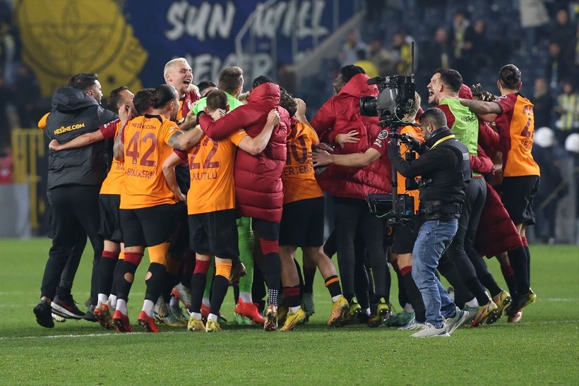 Fenerbahçe - Galatasaray derbisini spor yazarları yorumladı! Mağlubiyet Jorge Jesus'a yazar - Resim: 13