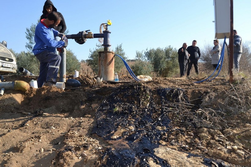 Gabar Dağı'nda 150 milyon varillik petrol keşfinin ardından Manisa Salihli'de kazılan sondaj kuyusundan çıkan siyah sıvı heyecanlandırdı - Resim: 8
