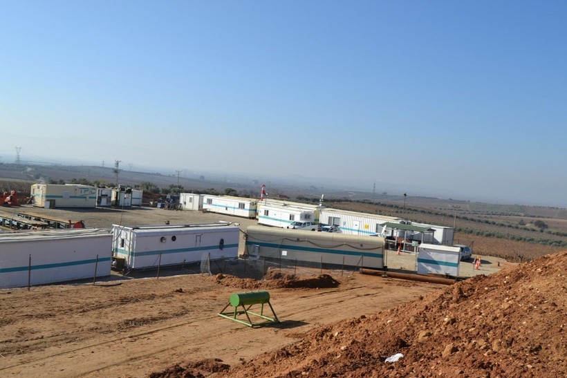 Gabar Dağı'nda 150 milyon varillik petrol keşfinin ardından Manisa Salihli'de kazılan sondaj kuyusundan çıkan siyah sıvı heyecanlandırdı - Resim: 15