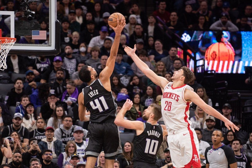 Alperen Şengün'den NBA tarihine geçen performans - Resim: 2