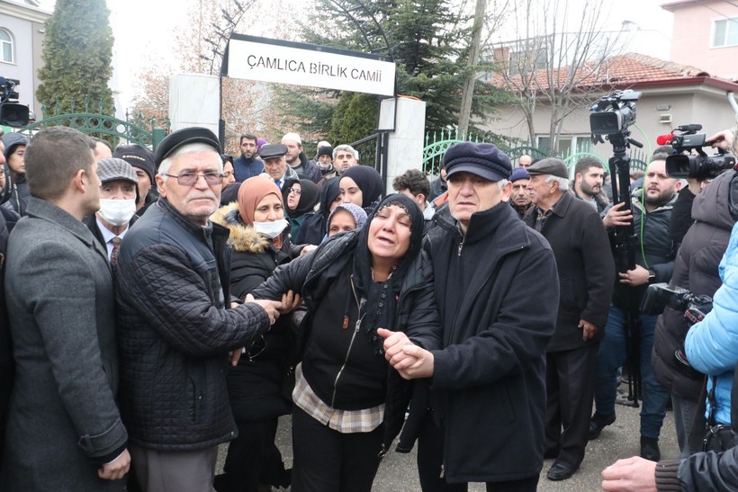 Tuğçe Can, tabutuna gelinlik örtülerek Eskişehir'de son yolculuğa uğurlandı! Katil zanlısı sevgilisi yoğun bakımda gözaltında - Resim: 10
