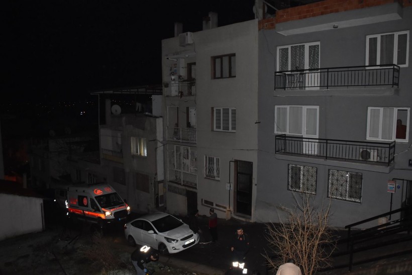 Evde oturduğu sırada dışarıdan gelen kurşunun hedefi olan ve ağır yaralanan Suriye vatandaşı genç hayatını kaybetti - Resim: 9