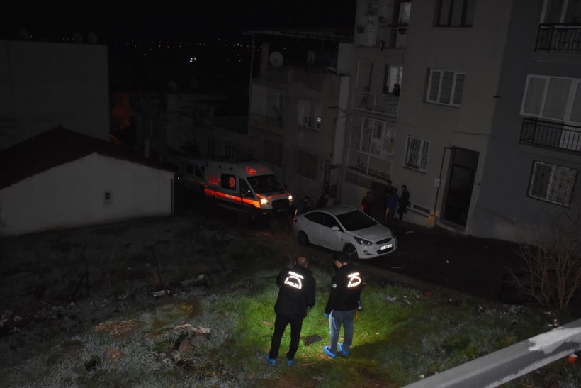 Evde oturduğu sırada dışarıdan gelen kurşunun hedefi olan ve ağır yaralanan Suriye vatandaşı genç hayatını kaybetti - Resim: 7