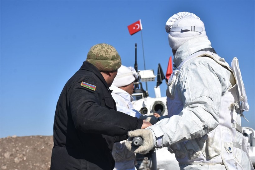 TSK'nın düzenlediği ve Cumhuriyet tarihinin en geniş katılımına sahip 'Kış Tatbikatı-2023' Kars'ta devam ediyor! - Resim: 37
