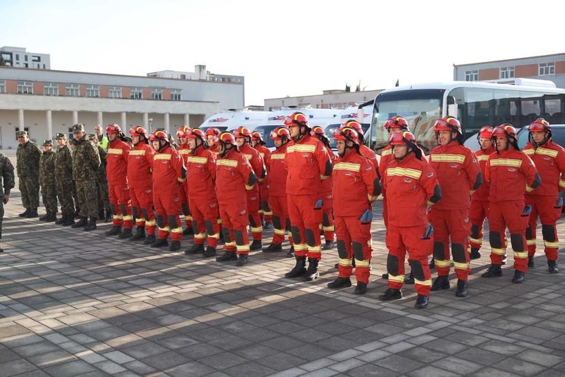 Dünya Türkiye'ye yardıma koştu! Deprem sonrası harekete geçtiler - Resim: 17