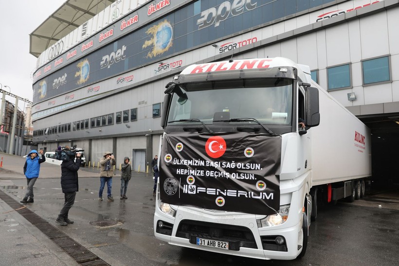 Spor camiası tek yürek! Mertens, Mesut, Eda, Josef, Cenk ve dahası... - Resim: 4