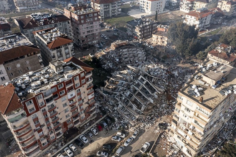 Deprem bölgelerindeki hasar tespit çalışmaları sürüyor: Acil yıkılacak bina sayısı 61 bini geçti - Resim: 18