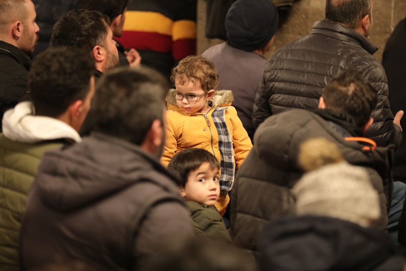 Türkiye'nin dört bir yanında Miraç Kandili idrak edildi! Dualar depremzedeler için - Resim: 71