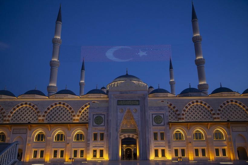 Türkiye'nin dört bir yanında Miraç Kandili idrak edildi! Dualar depremzedeler için - Resim: 45
