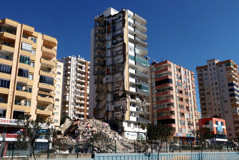Son dakika! Binalarda tespit edilen yapım kusurlarıyla ilgili yürütülen soruşturmada Malatya, Osmaniye ve Adana'da çok sayıda tutuklama - Resim: 3