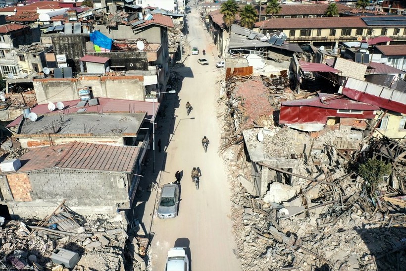 Hatay'da görevlendirilen özel harekat polisleri asayişi sağlıyor - Resim: 9