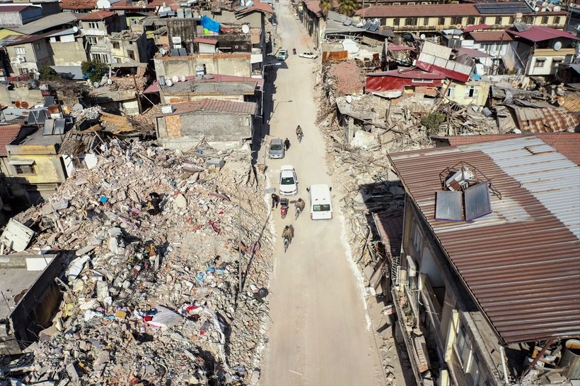 Hatay'da görevlendirilen özel harekat polisleri asayişi sağlıyor - Resim: 10