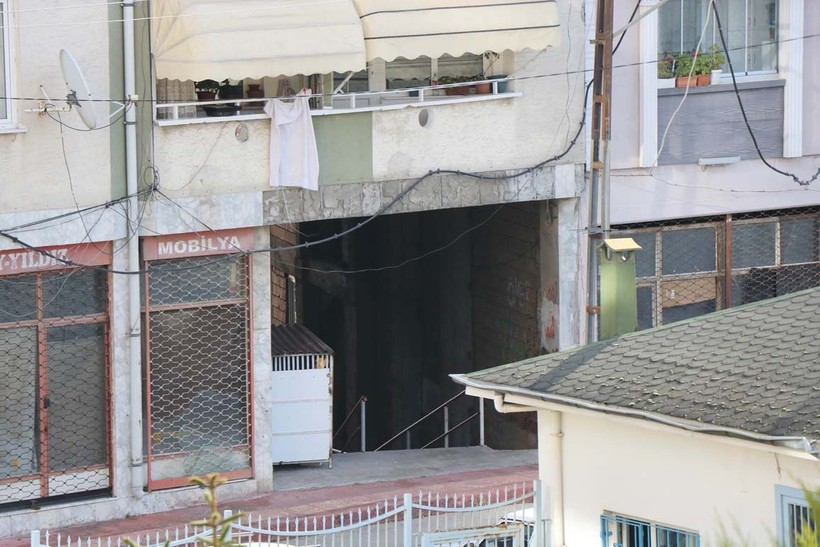 Kahramanmaraş merkezli depremin ardından Samsun'daki o apartman herkesi korkuttu! Altından sokak geçiyor - Resim: 4