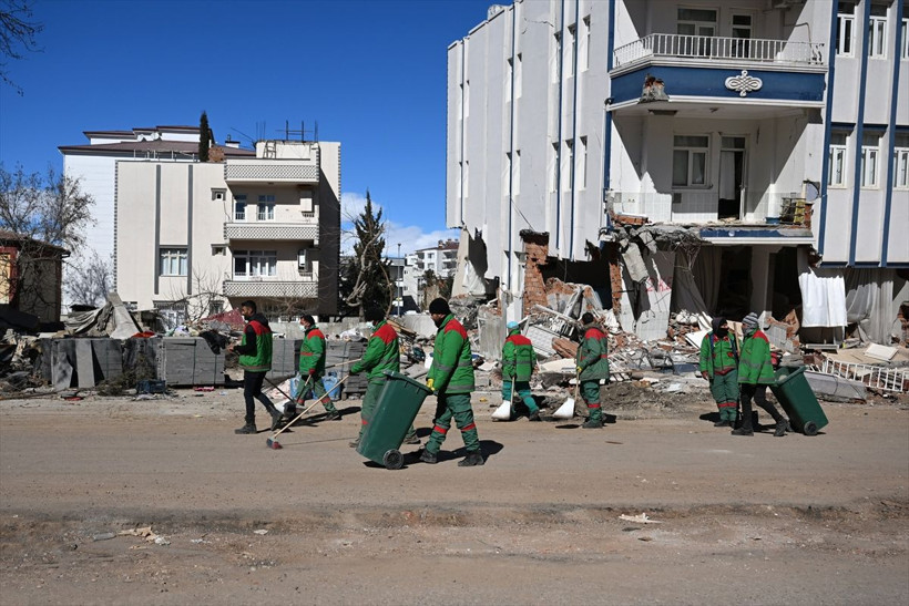 Çevre ve Şehircilik Bakanı Murat Kurum TOKİ konutlarına dair merak edilenleri yanıtladı: 10 ilde eş zamanlı olarak yapılacak - Resim: 11