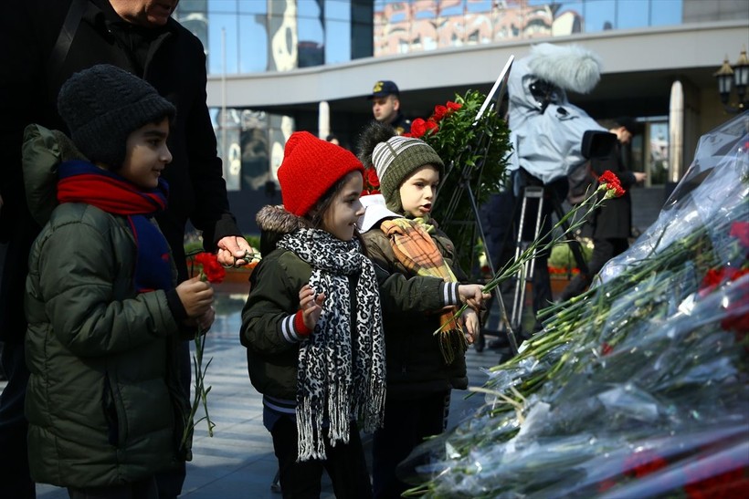 Azerbaycan'da Hocalı Soykırımı kurbanları anıldı! Ermeniler 106'sı kadın, 70'i yaşlı, 63'ü çocuk 613 Azerbaycan vatandaşını katletti - Resim: 11