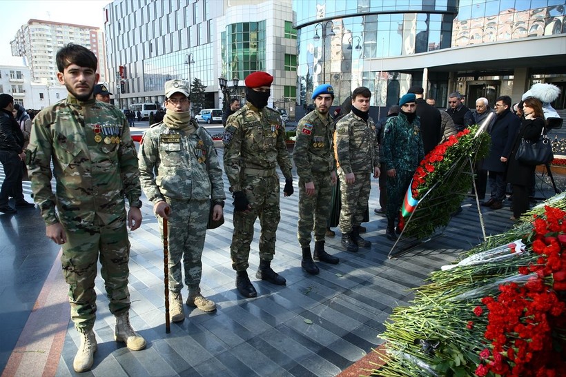 Azerbaycan'da Hocalı Soykırımı kurbanları anıldı! Ermeniler 106'sı kadın, 70'i yaşlı, 63'ü çocuk 613 Azerbaycan vatandaşını katletti - Resim: 15