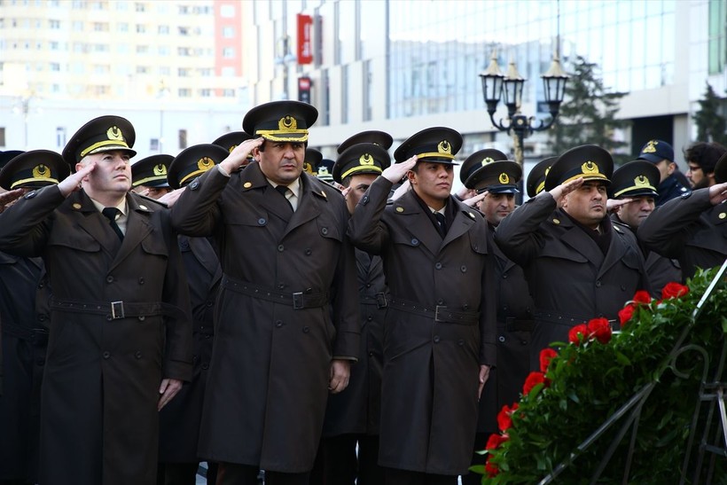 Azerbaycan'da Hocalı Soykırımı kurbanları anıldı! Ermeniler 106'sı kadın, 70'i yaşlı, 63'ü çocuk 613 Azerbaycan vatandaşını katletti - Resim: 16