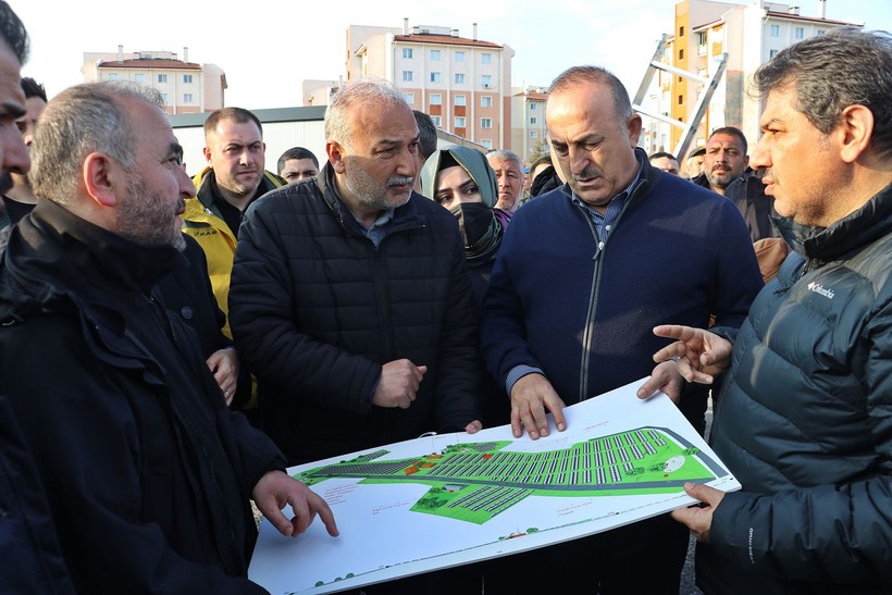 Asrın felaketi için Dünya seferber oldu! Kaç ülkeden kaç kişi geldiğini Bakan Çavuşoğlu açıkladı, hala gitmeyenler var - Resim: 7