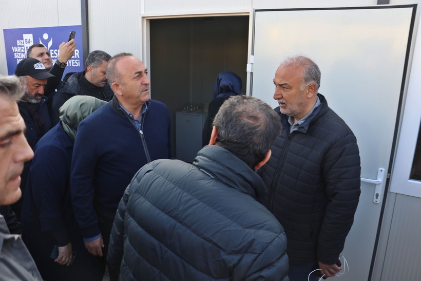 Asrın felaketi için Dünya seferber oldu! Kaç ülkeden kaç kişi geldiğini Bakan Çavuşoğlu açıkladı, hala gitmeyenler var - Resim: 2