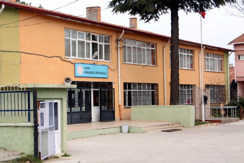 Edirne'de Karaağaç Ortaokulu'nda dehşet veren olay: 7'nci sınıftaki kız 5 arkadaşını... - Resim: 3