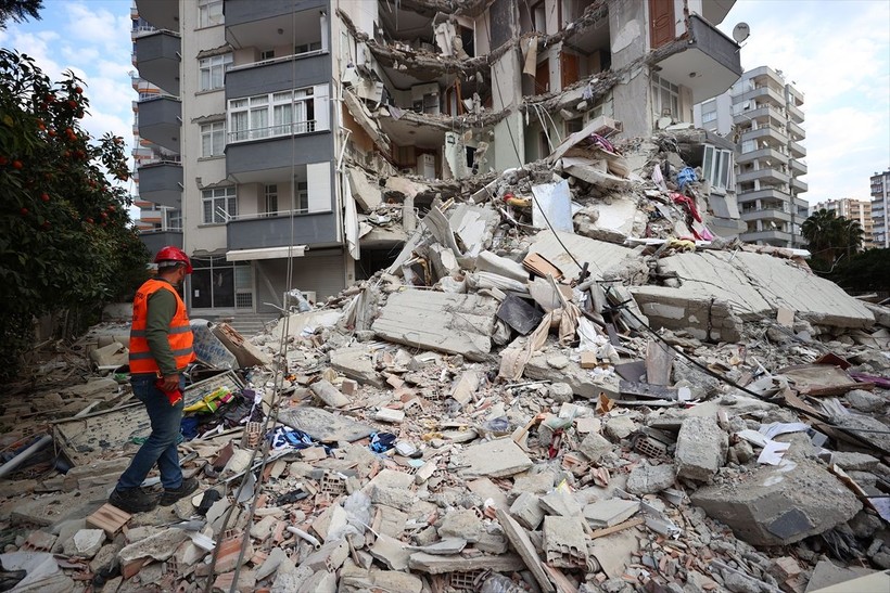 Güçlendirilen kolon, 7,7'lik depremde yıkımın önüne geçti - Resim: 7