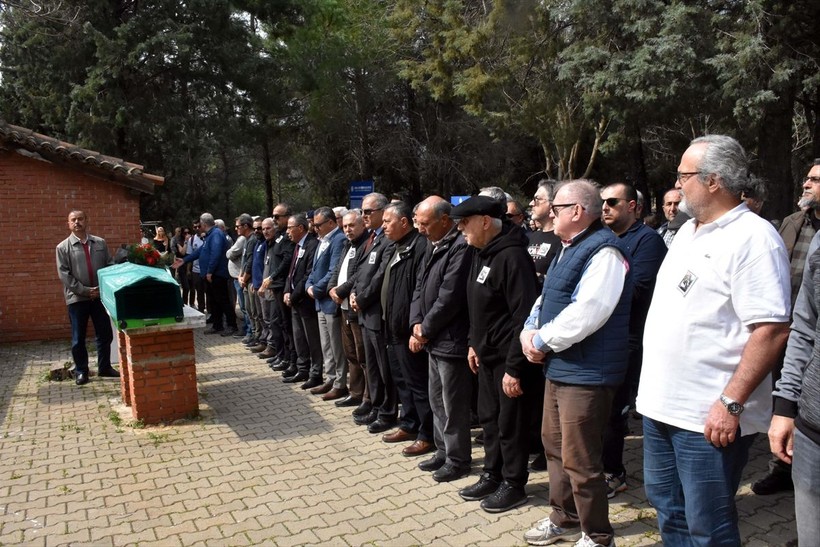 Usta oyuncu Kazım Akşar Muğla'da son yolculuğuna uğurlandı - Resim: 2