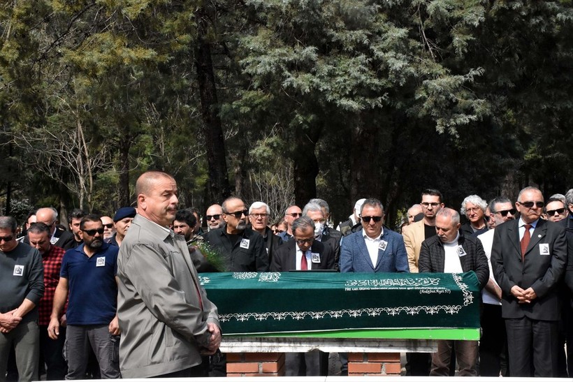 Usta oyuncu Kazım Akşar Muğla'da son yolculuğuna uğurlandı - Resim: 3