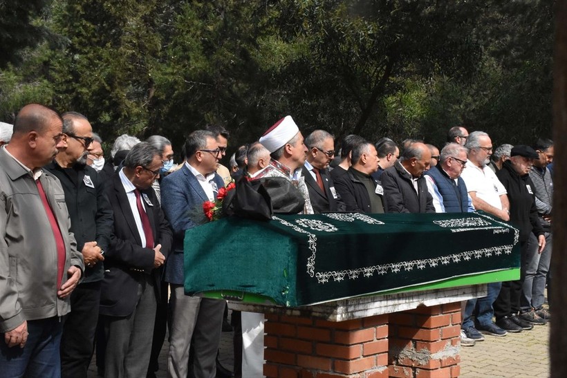 Usta oyuncu Kazım Akşar Muğla'da son yolculuğuna uğurlandı - Resim: 4