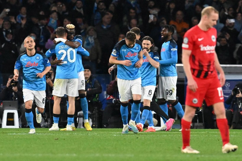 UEFA Şampiyonlar Ligi'nde çeyrek finale yükselen son takımlar Real Madrid ve Napoli oldu - Resim: 4