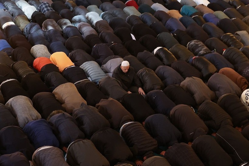 Ramazan'ın ilk cuma namazı Ayasofya-i Kebir Cami-i Şerifi'nde kılındı! Vatandaşlar yoğun ilgi gösterdi - Resim: 10