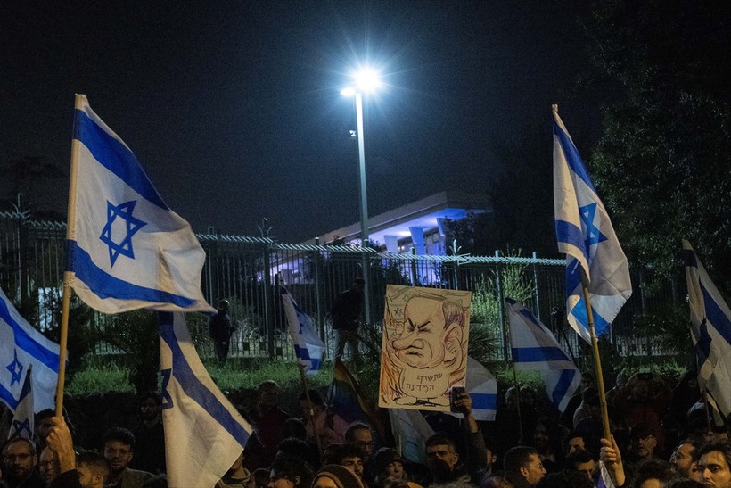 Protestoların şiddetlendiği İsrail'de Başbakan Netanyahu geri adım attı: Tartışmalı yargı düzenlemesi askıya aldığını resmen beyan etti - Resim : 3