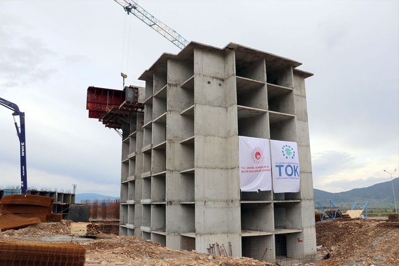 Gaziantep İslahiye'deki deprem konutlarında ilk blok yükseldi - Resim: 7