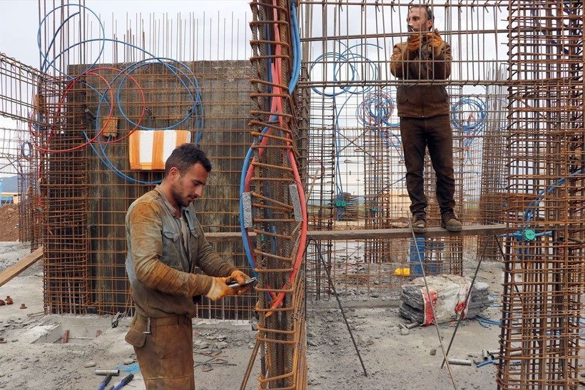 Gaziantep İslahiye'deki deprem konutlarında ilk blok yükseldi - Resim: 11
