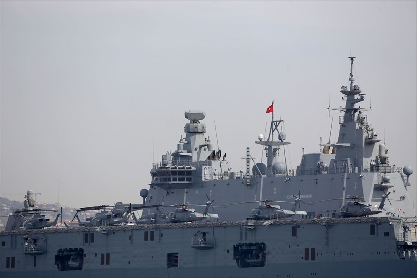 TCG Anadolu gemisi Sarayburnu Limanı'na demirledi: Gemi, yarın vatandaşların ziyaretine açılacak - Resim: 4