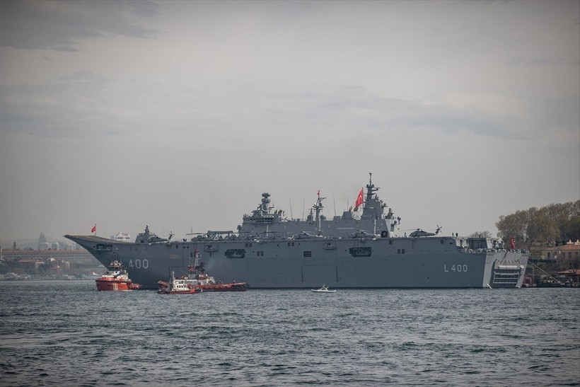 TCG Anadolu gemisi Sarayburnu Limanı'na demirledi: Gemi, yarın vatandaşların ziyaretine açılacak - Resim: 18
